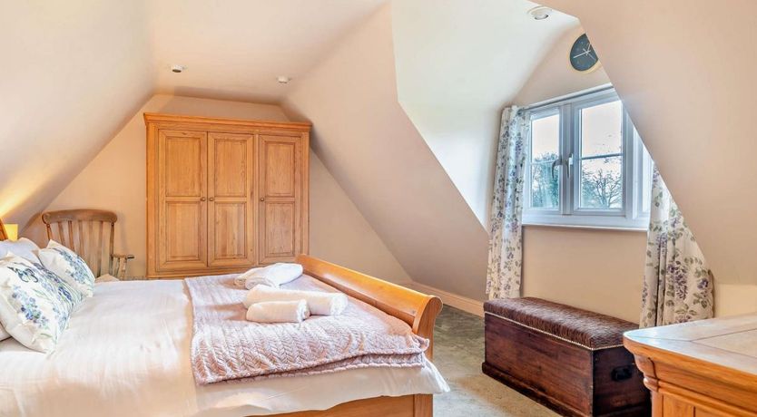 Photo of 1 Bed in Ryme Intrinseca