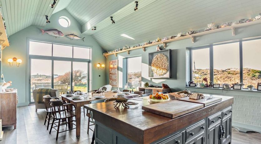 Photo of 4 Bed in Rhoscolyn