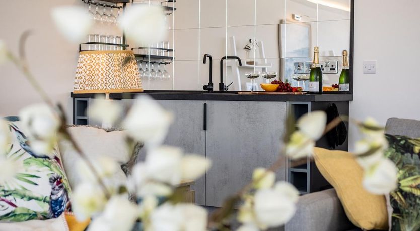 Photo of 5 Bed in Polruan