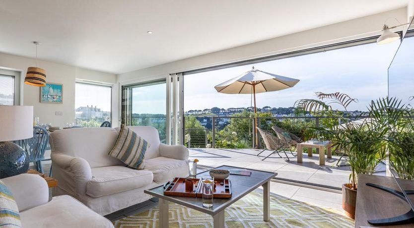 Photo of 5 Bed in Polruan