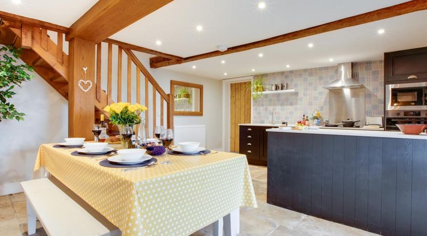 Photo of 3 Bed in Niton