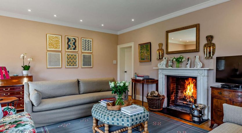 Photo of 8 Bed in Dorchester