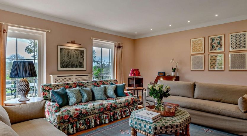 Photo of 8 Bed in Dorchester