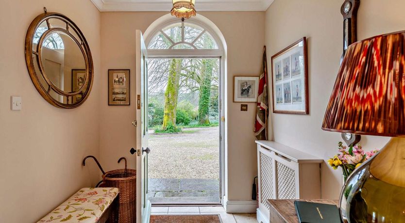 Photo of 8 Bed in Dorchester