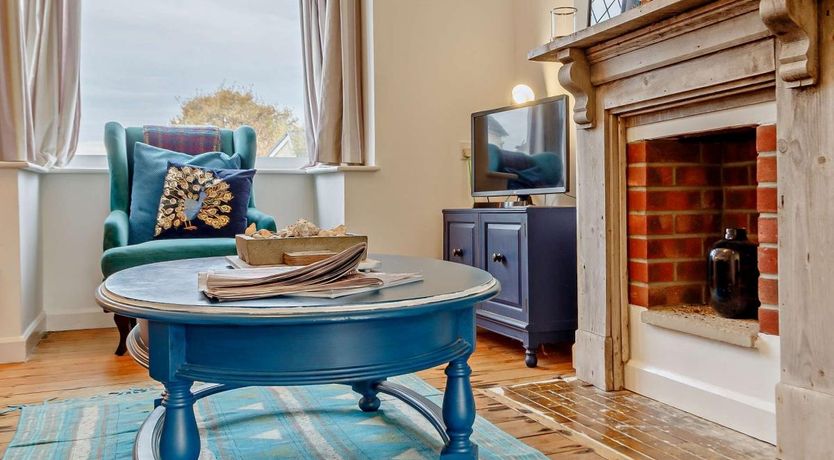 Photo of 3 Bed in Walton on the Naze