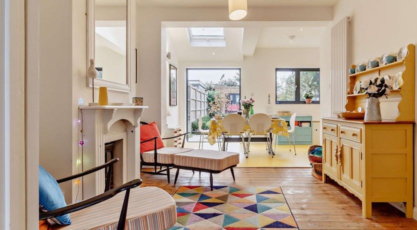 Photo of 3 Bed in Walton on the Naze