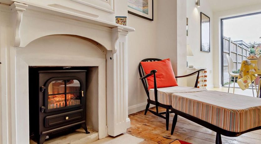 Photo of 3 Bed in Walton on the Naze