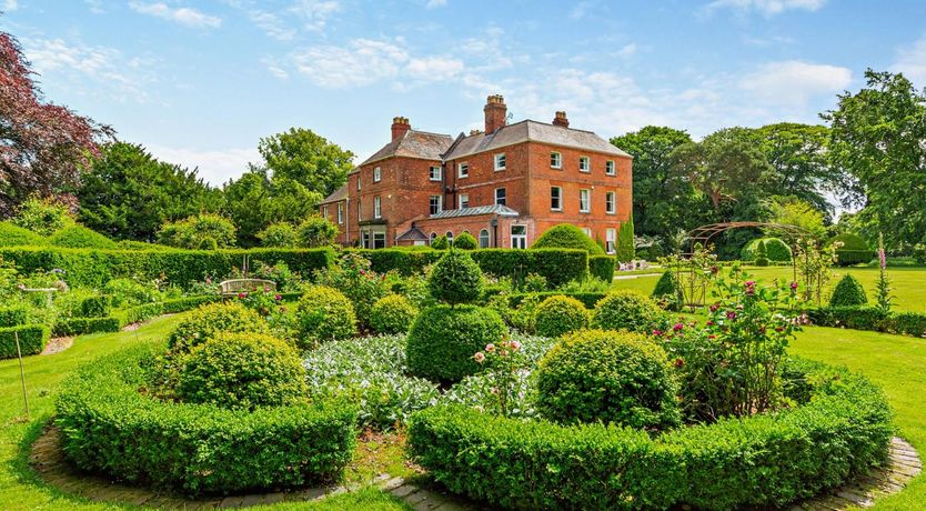 Photo of 14 Bed in Stafford
