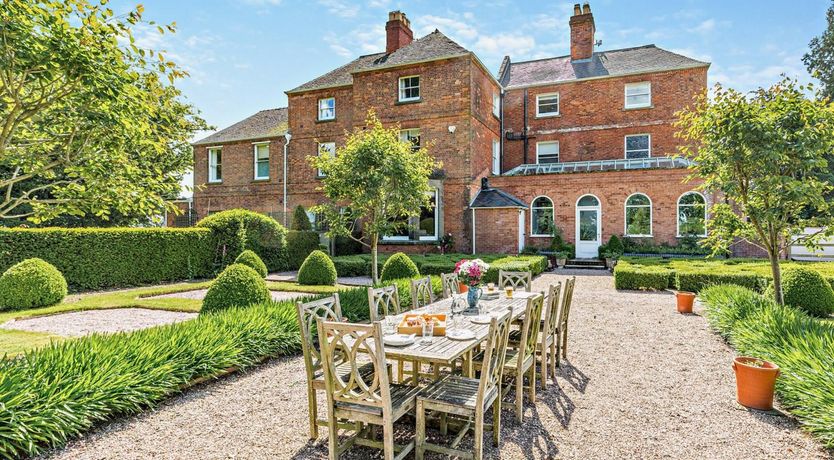 Photo of 14 Bed in Stafford