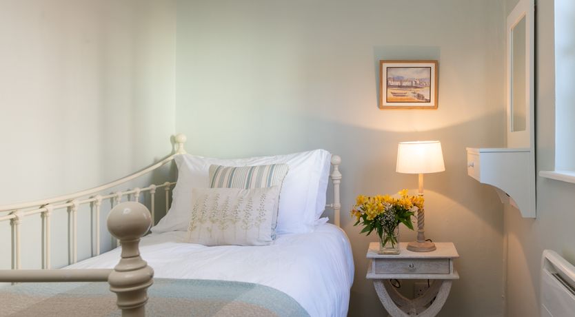 Photo of Roxby Cottage