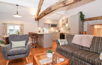 Low Ashmead Cottage Holiday Cottage