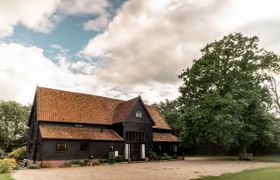 Photo of manor-farm-barn