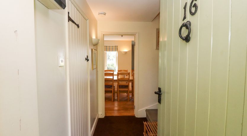 Photo of Kingfishers Cottage 8