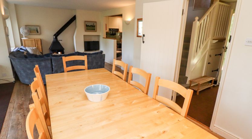 Photo of Kingfishers Cottage 8