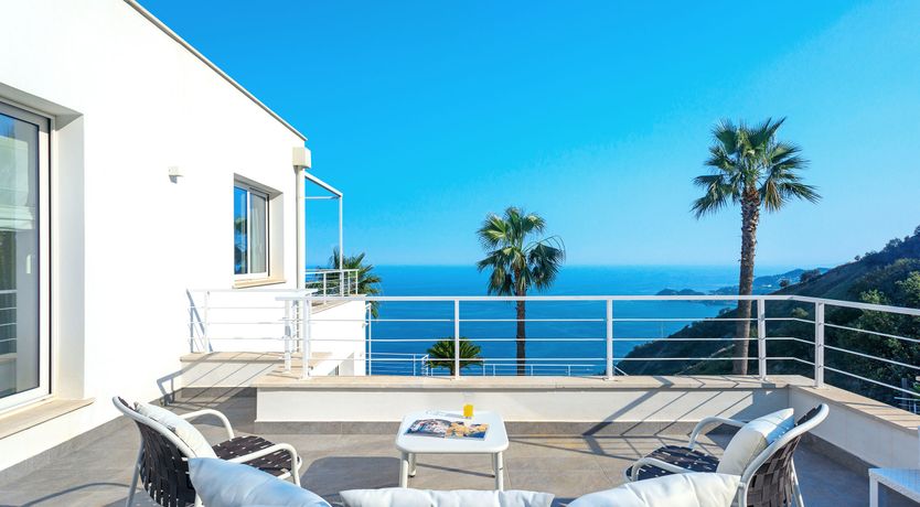 Photo of The Palazzo Approach