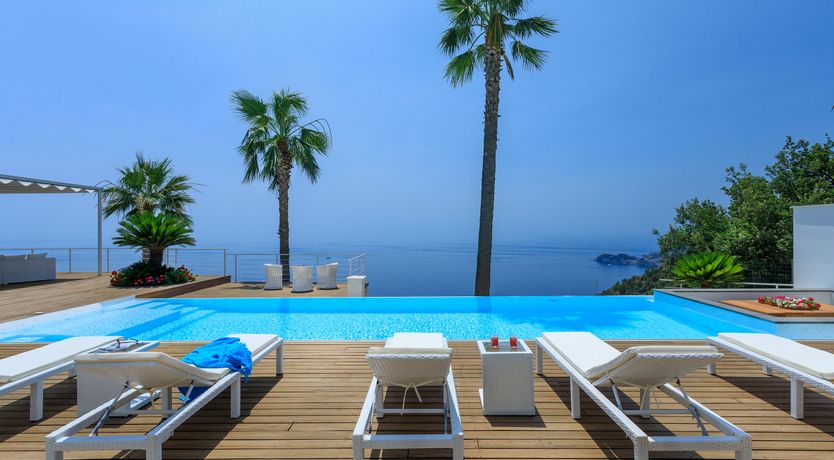 Photo of The Palazzo Approach