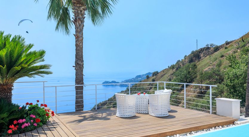 Photo of The Palazzo Approach