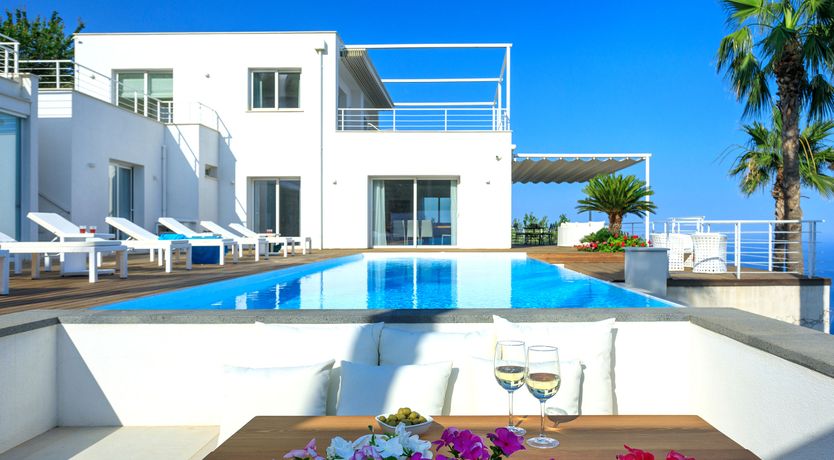 Photo of The Palazzo Approach