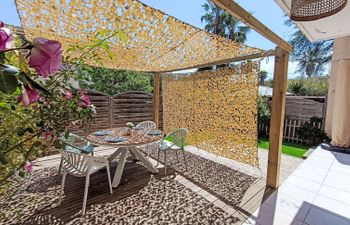 Le Saint Jean Holiday Home