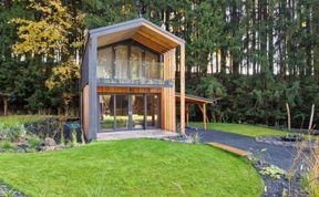 Photo of Luxe Timber Lodge & Relaxing Bath”