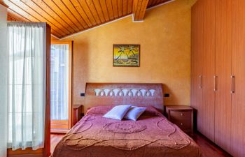 Girasole Holiday Home