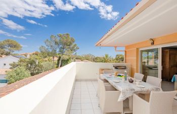 Le Clos Saint Saens Apartment 4 Holiday Home