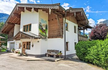 Kröll beim Geislerhof Holiday Home