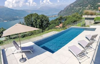 La Terrazza sul Lago Holiday Home