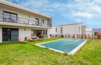 Villa La Roquette sur Siagne Holiday Home