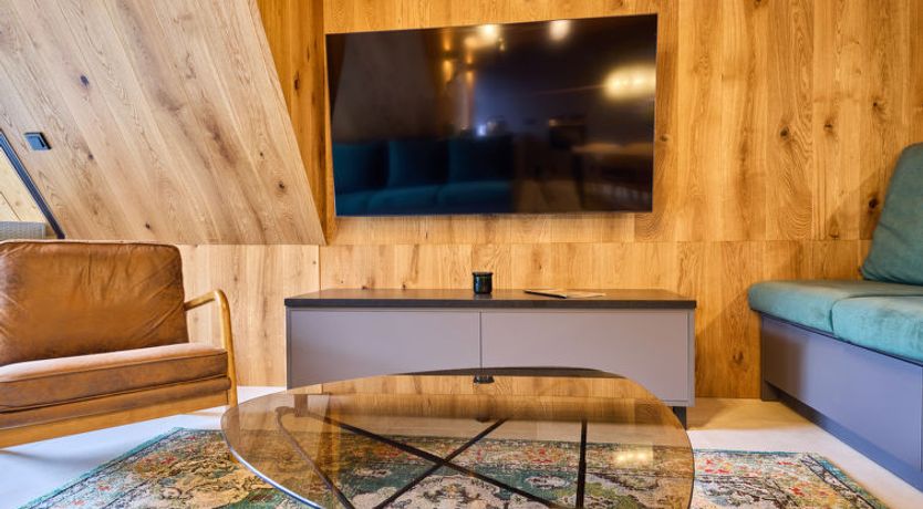 Photo of Rooftop Vista Maisonette & Relaxing Bath Apartment 7