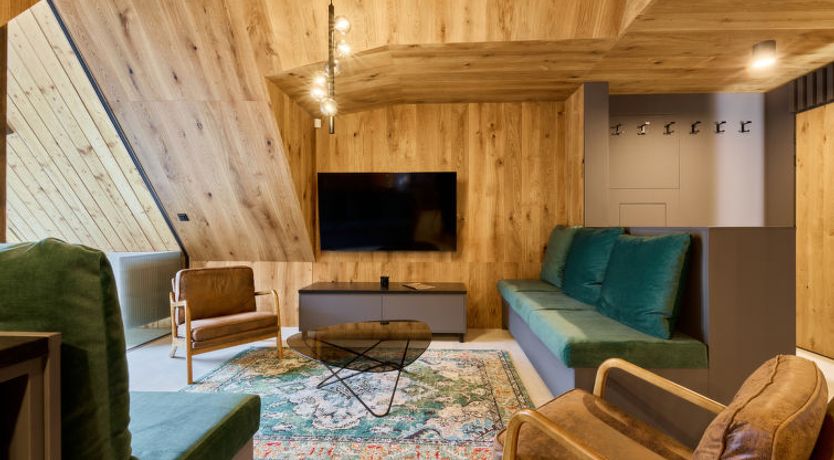 Photo of Rooftop Vista Maisonette & Relaxing Bath Apartment 7