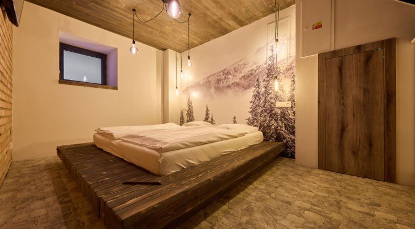 Photo of Twilight Grove Stylish Lounge Apartment 5