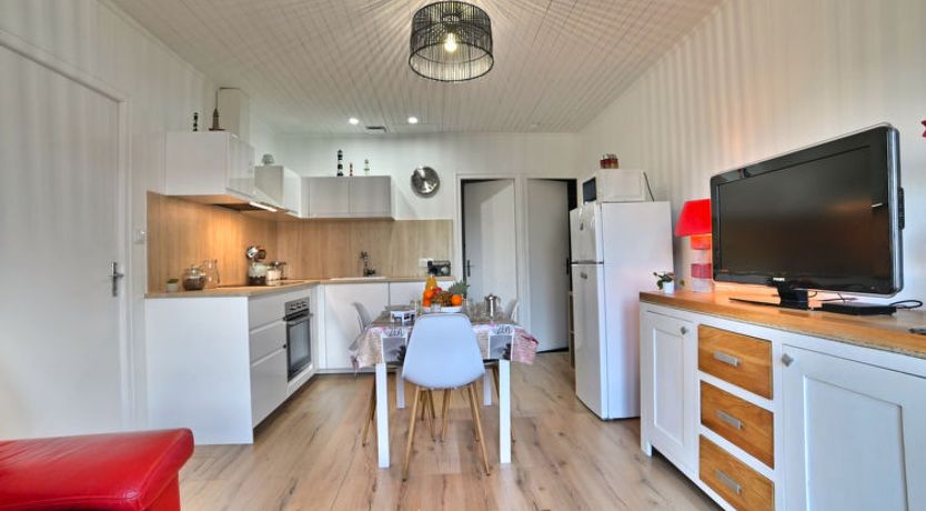 Photo of Les Cariatides