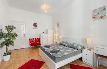 Old Town home Apartment 2 Holiday Home