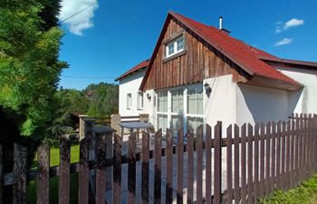 U sjezdovky Holiday Home