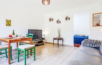 Les Sylvestres Apartment 7 Holiday Home