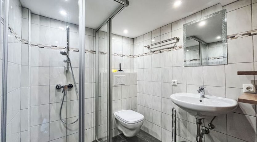 Photo of Häuschen am Waldrand