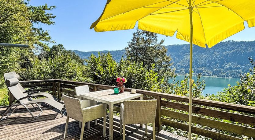 Photo of Häuschen am Waldrand