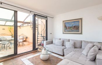 Panoramic Terrace Trestevere Holiday Home