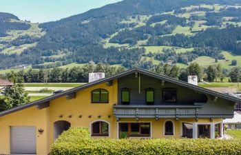 Der Pinsler Holiday Home