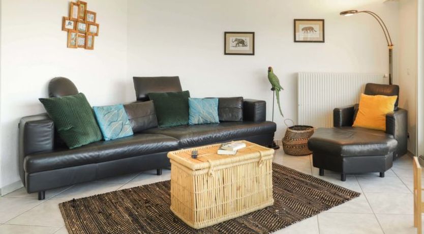 Photo of Route de la Muraz 9