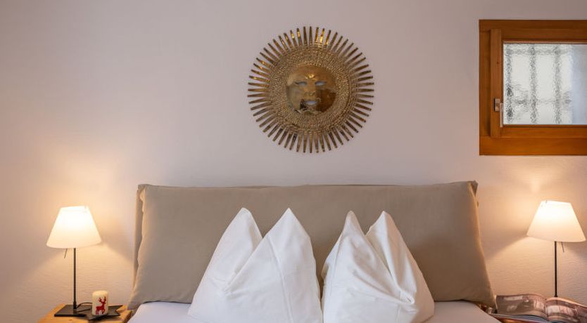 Photo of Chesa Narcissa F4