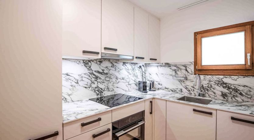 Photo of Chesa Narcissa F4