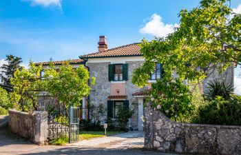 Little Tuscany Holiday Home