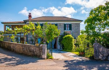 Little Tuscany Holiday Home