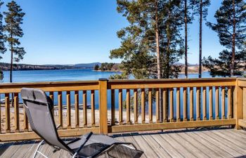 Lakeside Village 11 Holiday Home
