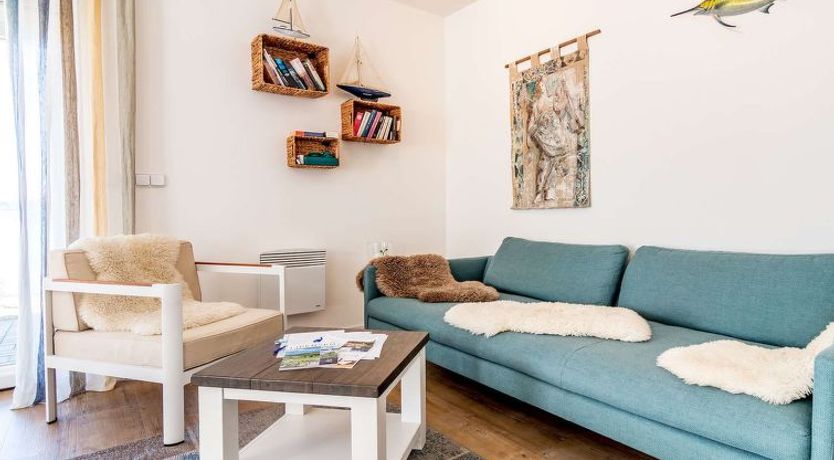 Photo of Lakeside Village 11