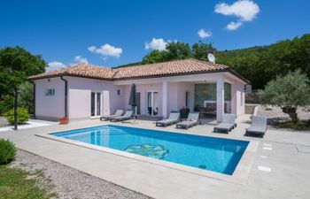 Villa Tomicich Holiday Home