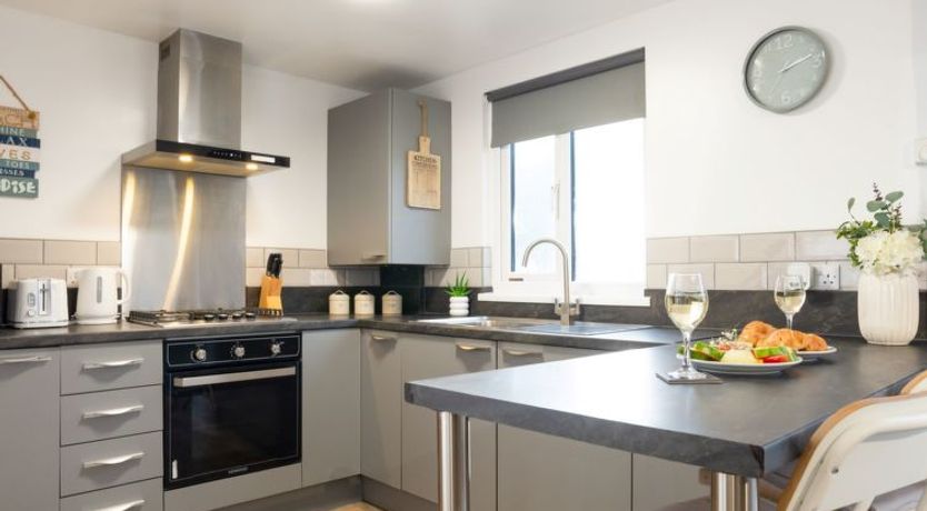 Photo of Hot Tub Lodge 1