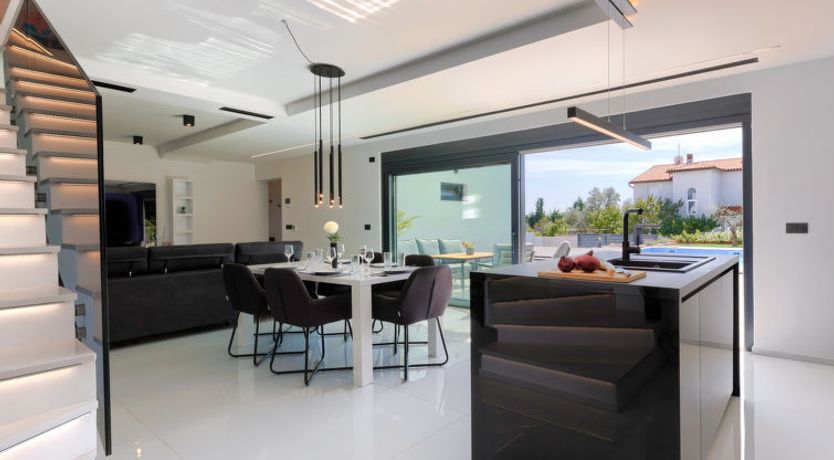 Photo of Black&White